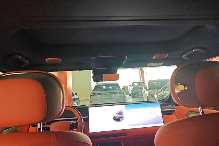 Used Lynk & Co 900 2025 1.5T Ultra
