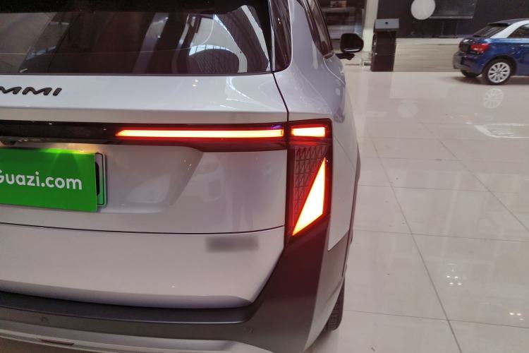 Used Dongfeng NAMMI 06 2025 401 Pro