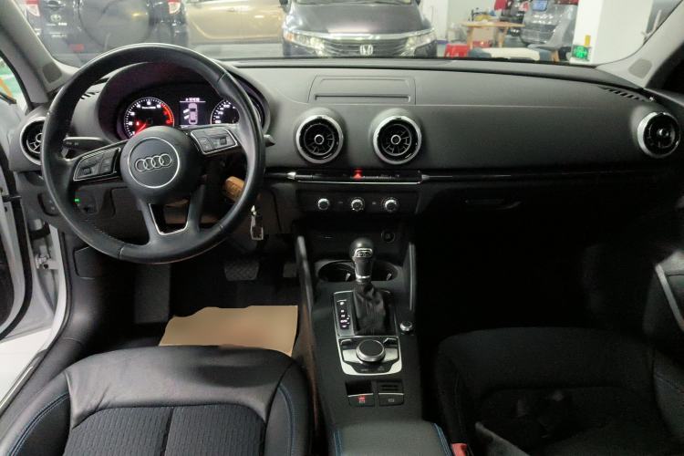 Used Audi A3 2017 Limousine 35 TFSI Fashion Model
