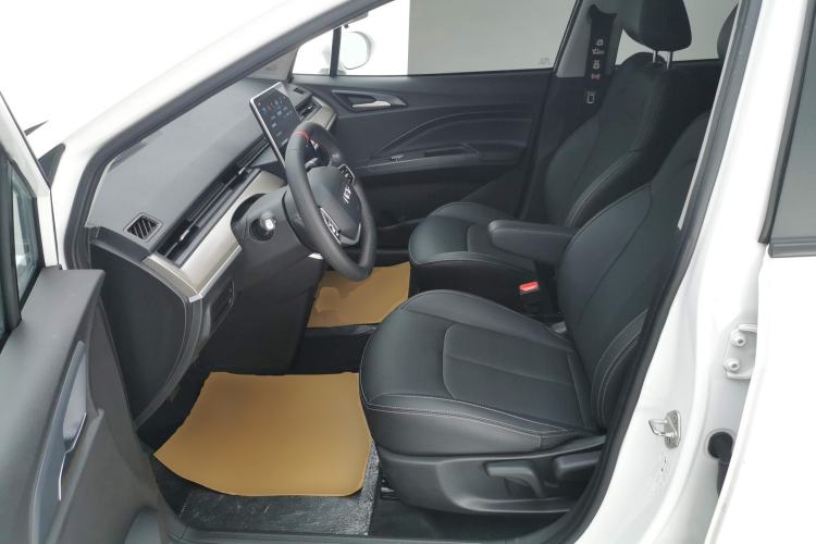 Used NETA V 2021 Long-Range Entertainment Edition Upgrade Model
