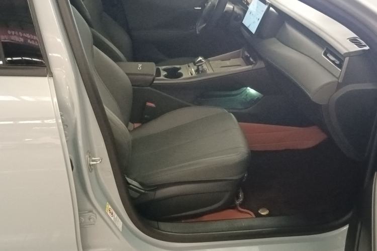 Used BYD Qin PLUS 2025 DM-i Smart Drive 55KM Leading Model
