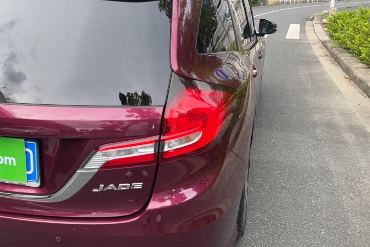 Used Honda Jade 2017 1.8L automatic Comfort version 5 seats