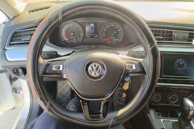 Used Volkswagen Lamando 2021 230TSI DSG Fashion Edition
