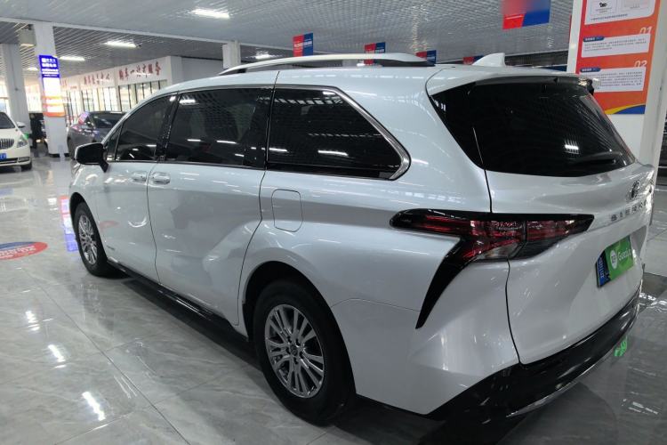 Used Toyota Sienna 2021 2.5L Hybrid Comfort Edition