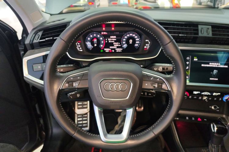 Used Audi Q3 2020 35 TFSI Ambition Dynamic Edition

