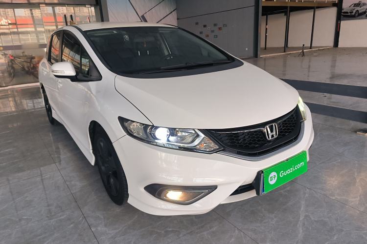 Used Honda Jade 2013 1.8L automatic Comfort version 5 seats
