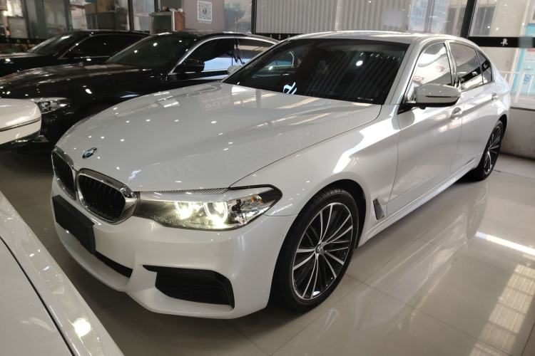 Used BMW 5 Series 2019 Facelifted 530Li Leading Edition M Sport Package
