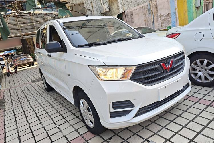 Used Wuling Hongguang 2019 1.5L S Basic Version China VI Standard LAR
