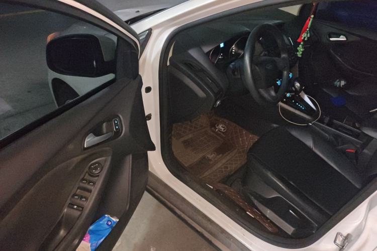 Used Ford Focus 2017 Hatchback 1.6L Automatic Comfort Plus SmartDrive Edition
