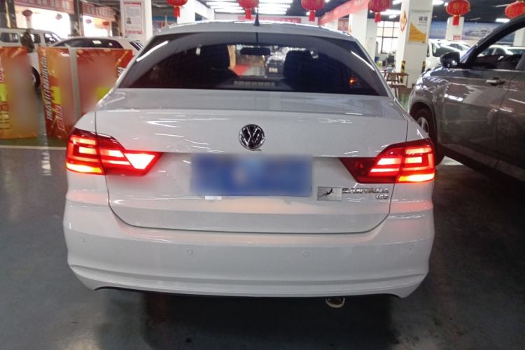 Used Volkswagen Santana 2016 1.6L Automatic Fashion Edition
