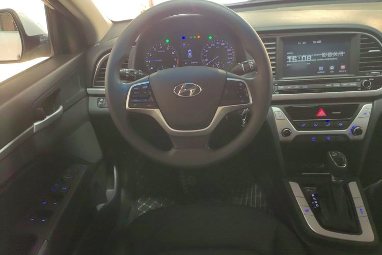 Used Hyundai Elantra 2016 1.6L Automatic ZhiXuan – Elite Version