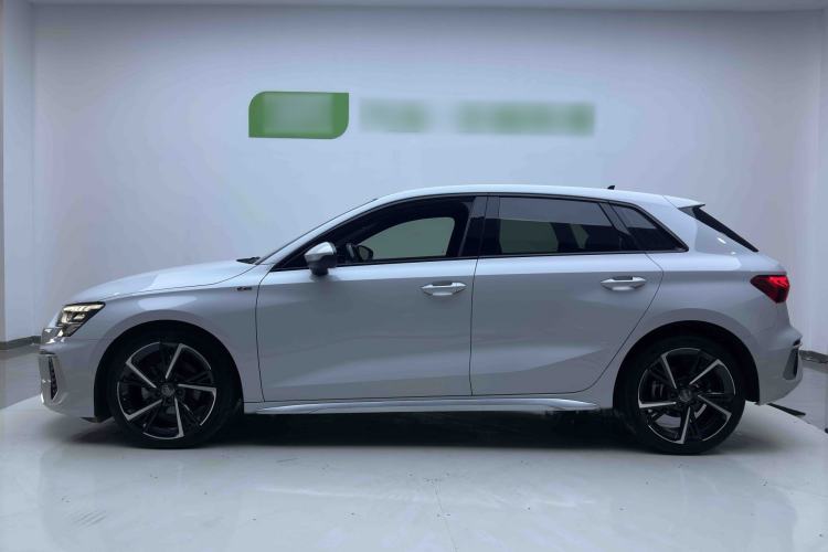Used Audi A3 2021 Sportback 35 TFSI Fashionable Sports Model

