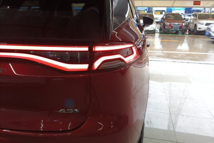 Used BYD Tang New Energy 2018 DM 2.0T All-Wheel Drive Smart Connectivity Luxury Model 7 Seats China V Emission Standard