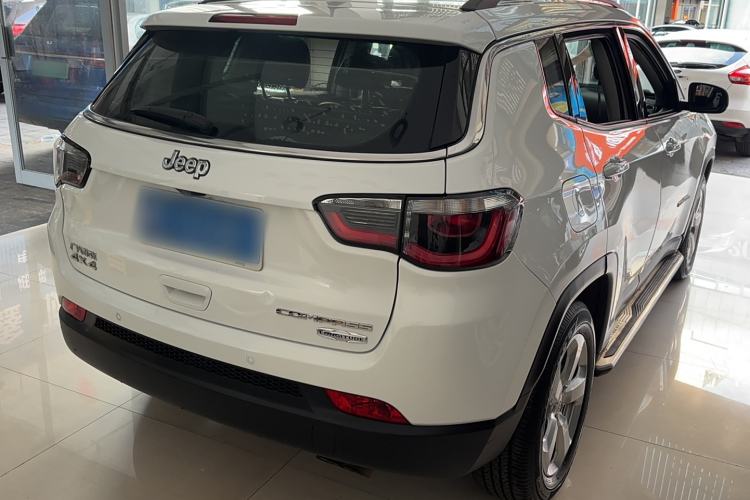 Used  Compass 2017 200T Automatic Family Edition
