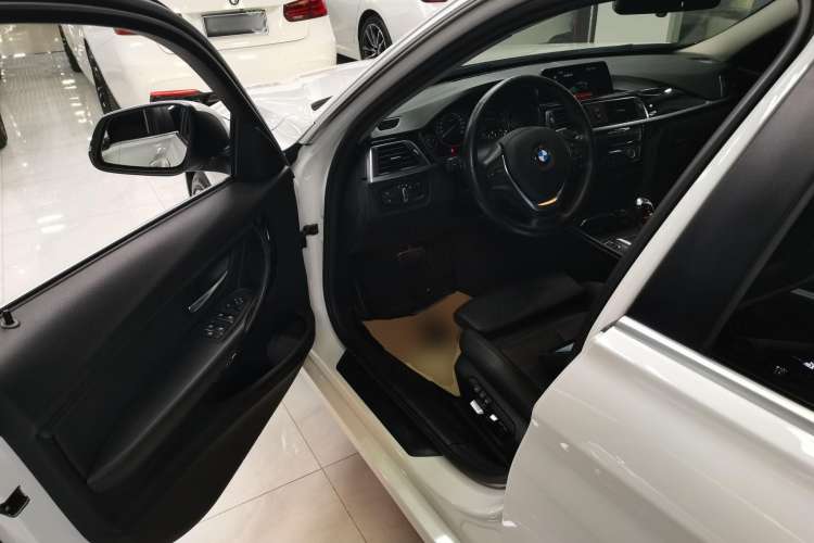 Used BMW 3 Series 2018 320Li Fashion Model
