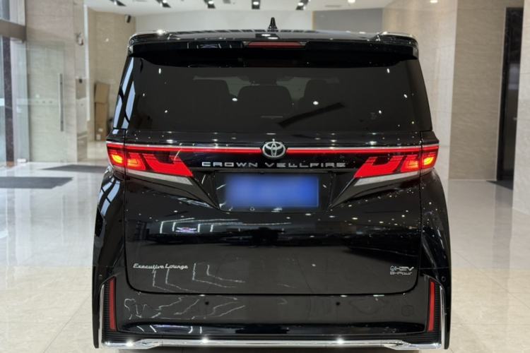 Used Toyota Vellfire 2024 Crown Dual-Engine 2.5L Ultimate Edition
