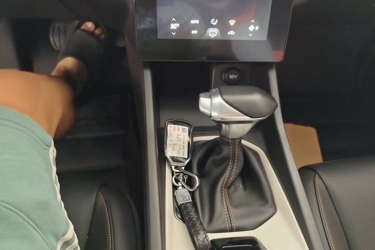 Used Dongfeng Aeolus Yixuan 2023 1.5L Automatic Glory Edition
