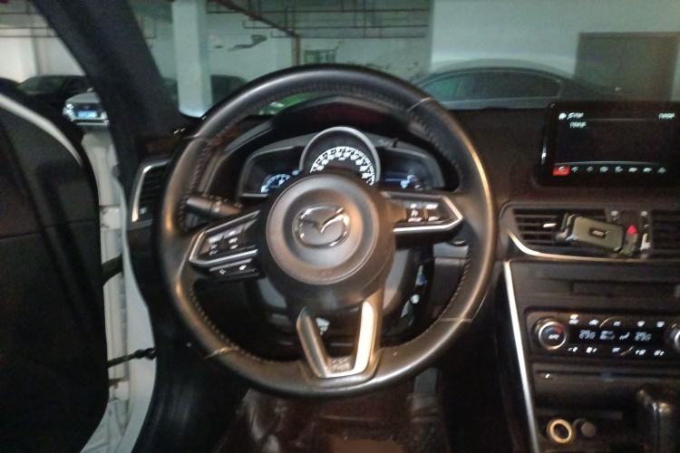 Used Mazda CX-4 2018 2.0L Automatic Two-Wheel Drive Blue Sky Premium Upgrade Version China VI Standard
