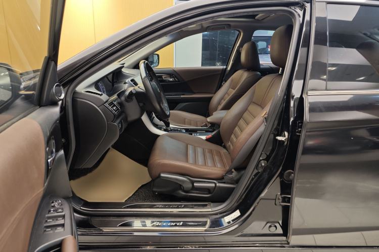 Used Honda Accord 2016 2.0L Comfort Edition
