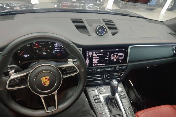 Used Porsche Macan 2021 Macan 2.0T
