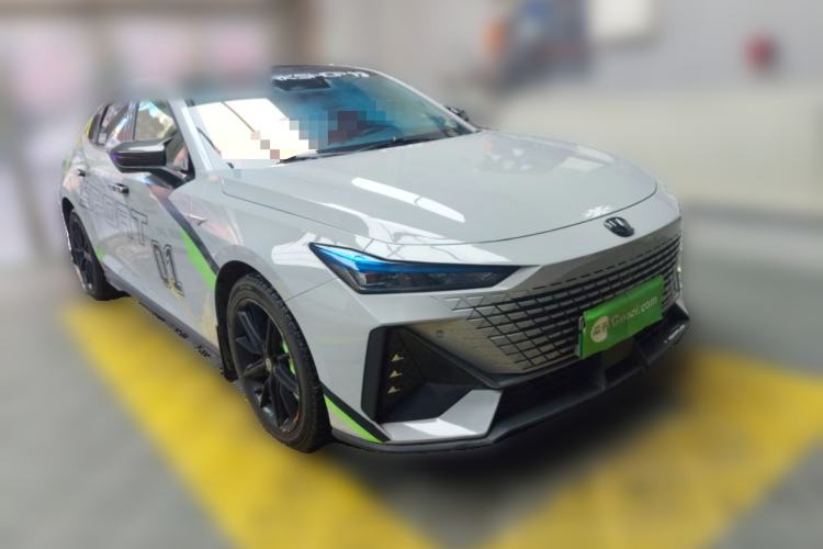 Used Changan UNI-V iDD 2023 ZhiDian iDD 1.5T 113km ZhiKu Model
