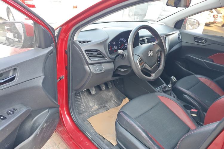 Used Hyundai Verna 2016 1.4L Manual Cool Edition GLS
