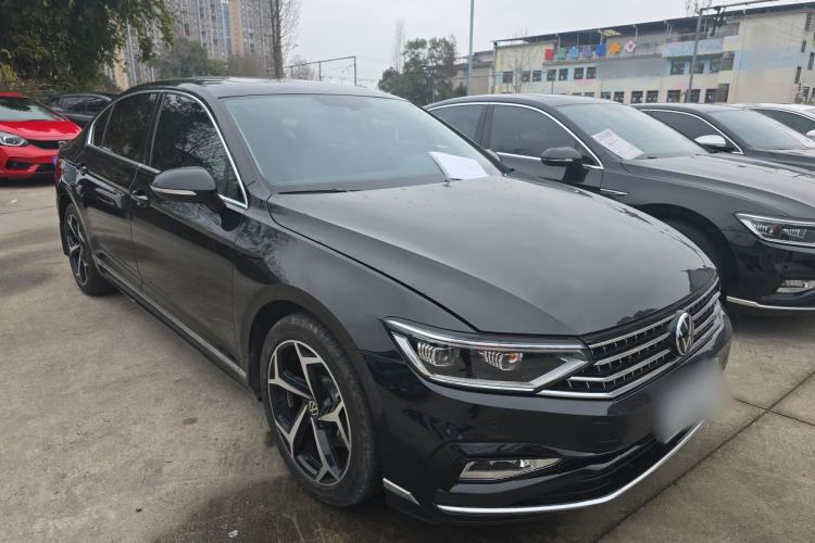 Used Volkswagen Magotan 2023 2 Million Units Commemorative Edition 330TSI DSG Luxury Version
