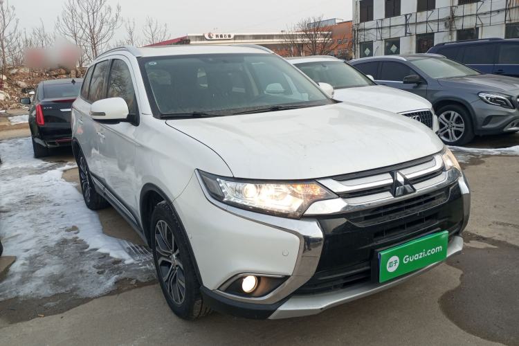 Used Mitsubishi Outlander 2018 2.0L Two-Wheel Drive Glory Edition 5 Seats
