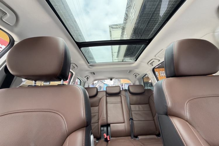 Used Haval H9 2017 2.0T Gasoline 4x4 Prestige Model 7 Seats
