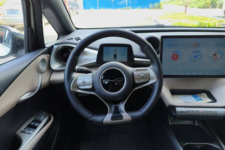 Used BYD Dolphin 2023 420 km Fashion Edition
