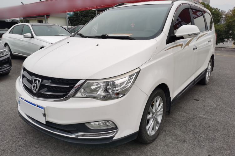 Used Baojun 730 2016 1.5L Manual Comfort Version 7 Seats China V Emission Standard