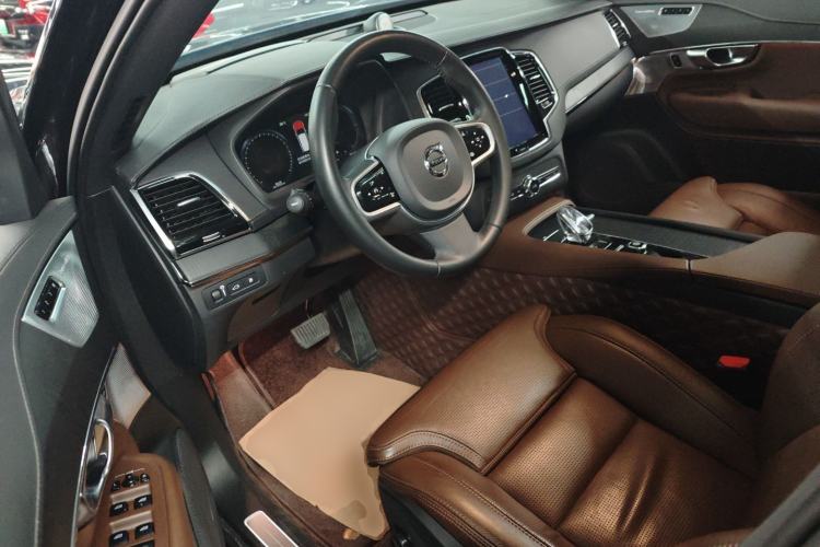 Used Volvo XC90 New Energy 2022 E-Drive Hybrid T8 Luxury Flagship 7-Seater
