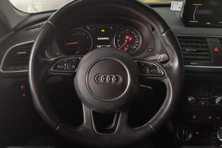 Used Audi Q3 2015 35 TFSI quattro Technology Edition
