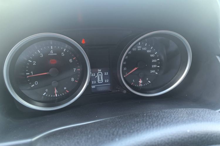 Used Haval H6 2015 Revised Version Sport Edition 1.5T Manual Transmission Two-Wheel Drive Elite Grade
