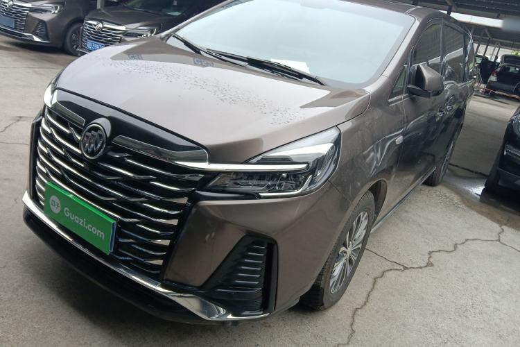 Used Buick GL8 2023 Facelifted Land Cruiser Executive Luxury Version