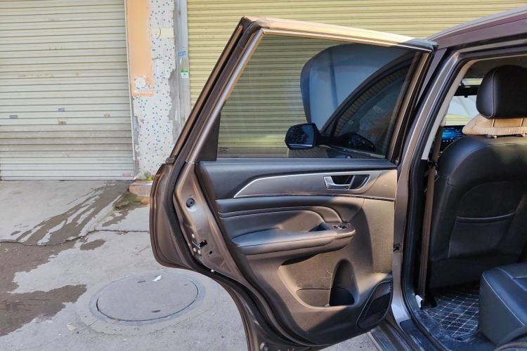 Used Haval M6 2021 PLUS 1.5T DCT Prestige Smart Connectivity Model
