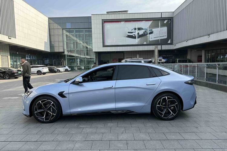 Used BYD Seal 2022 700 km Long-Range Rear-Wheel-Drive Version
