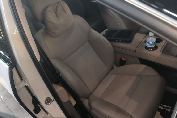 Used Li Auto Li Auto i8 2025 Standard Edition
