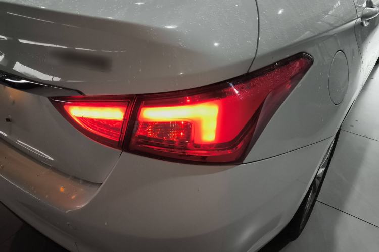 Used Chery Arrizo 5 2016 1.5L CVT Trendsetting Edition
