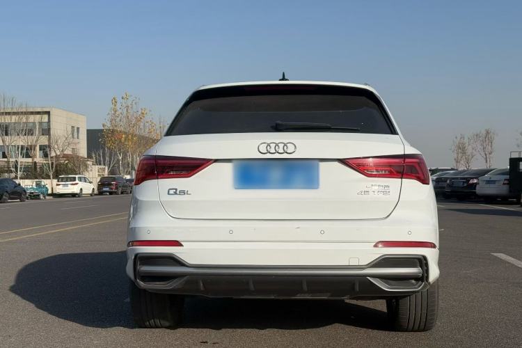 Used Audi Q3 2022 35 TFSI Fashion Dynamic Model