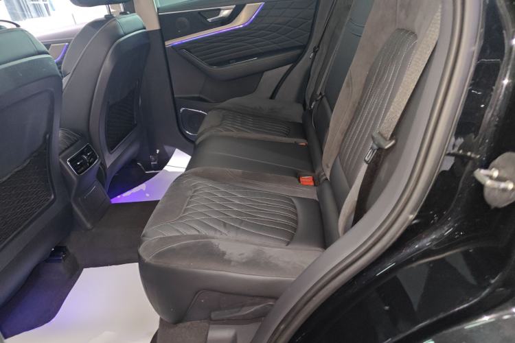 Used Hongqi HS5 2022 Revised Version 2.0T Smart Connect Flagship Edition
