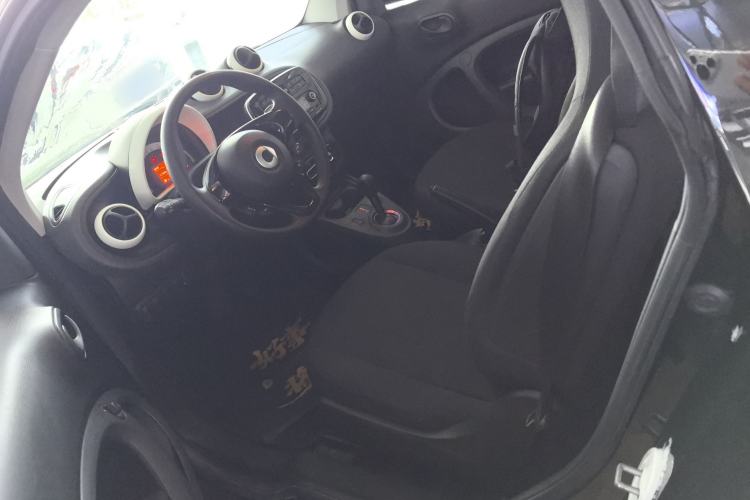 Used  fortwo 2018 1.0L 52kW Hardtop Dynamic Version China V