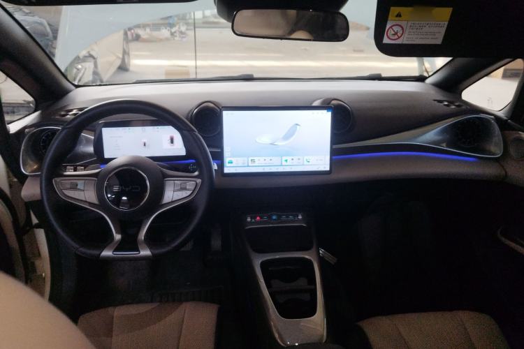 Used BYD Dolphin 2025 Intelligent Driving Version 410 km Fashion Edition
