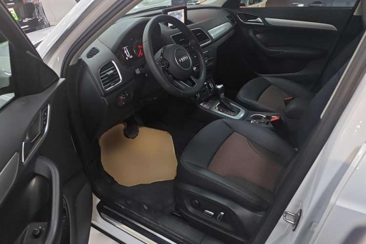 Used Audi Q3 2018 30th Anniversary Edition 30 TFSI Fashion Model
