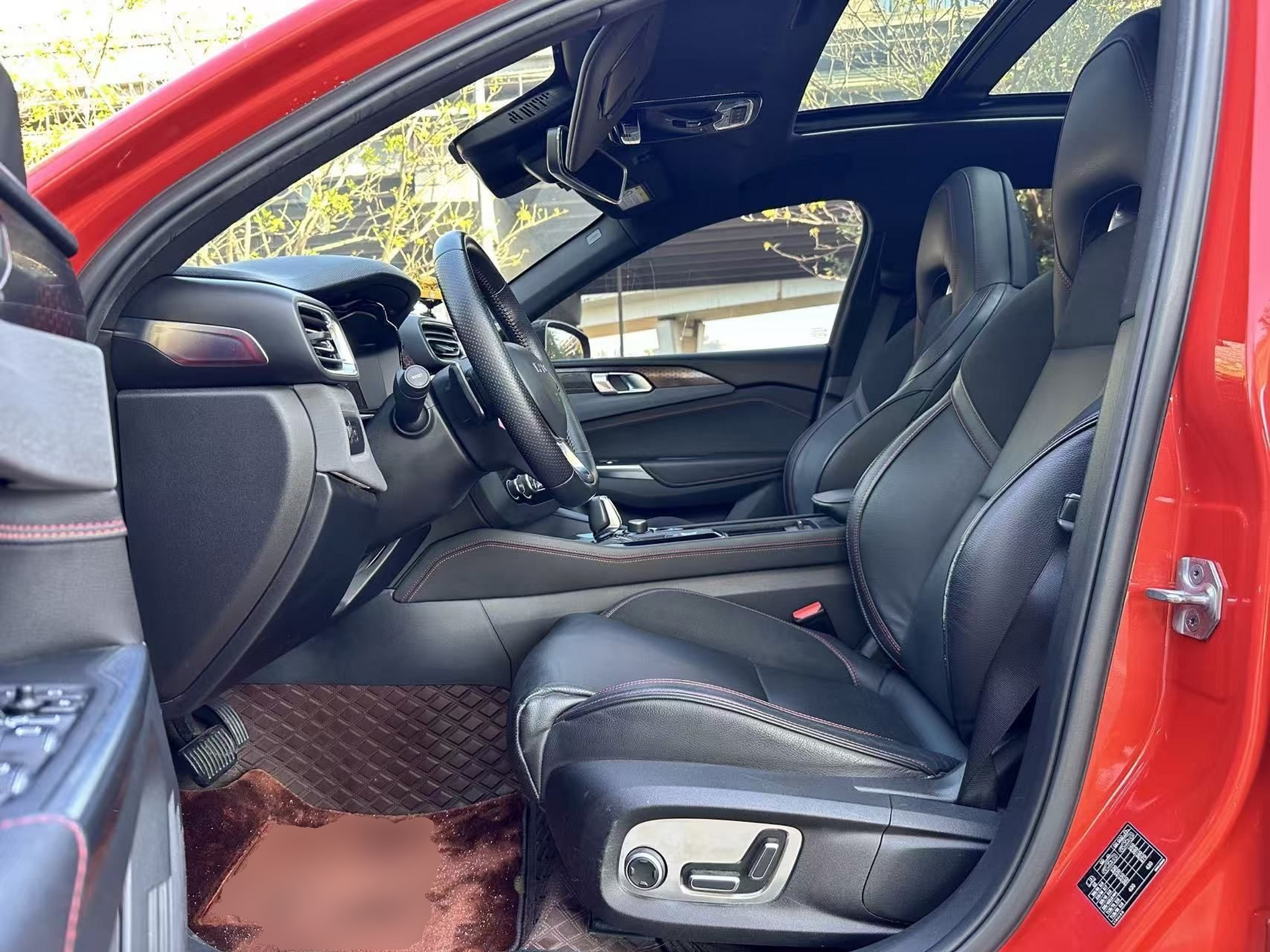 Переднее сиденье в автомобиле