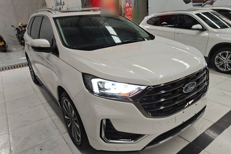 Used Ford Edge 2021 PLUS EcoBoost 245 Two-Wheel-Drive Titanium 7-Seater
