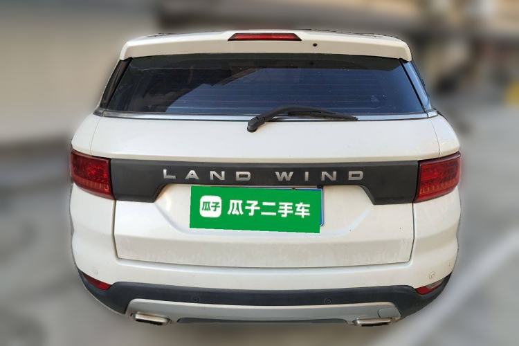 Used Land X7 2015 2.0T Panoramic Luxury Edition
