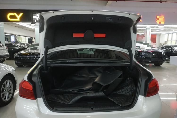 Used BMW 5 Series New Energy 2020 Mileage Upgrade Version 530Le Luxury Package
