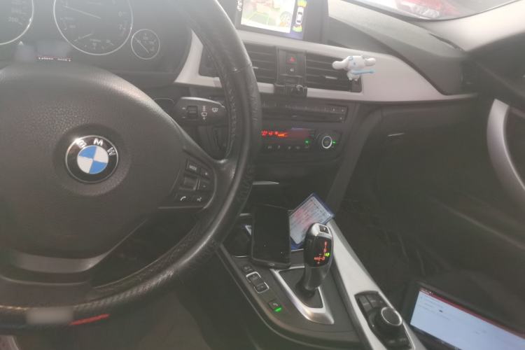 Used BMW 3 Series 2015 320Li Luxury Edition Fashion Model
