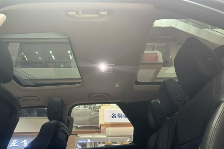 Used Land Rover Discovery 2018 3.0 SC V6 SE
